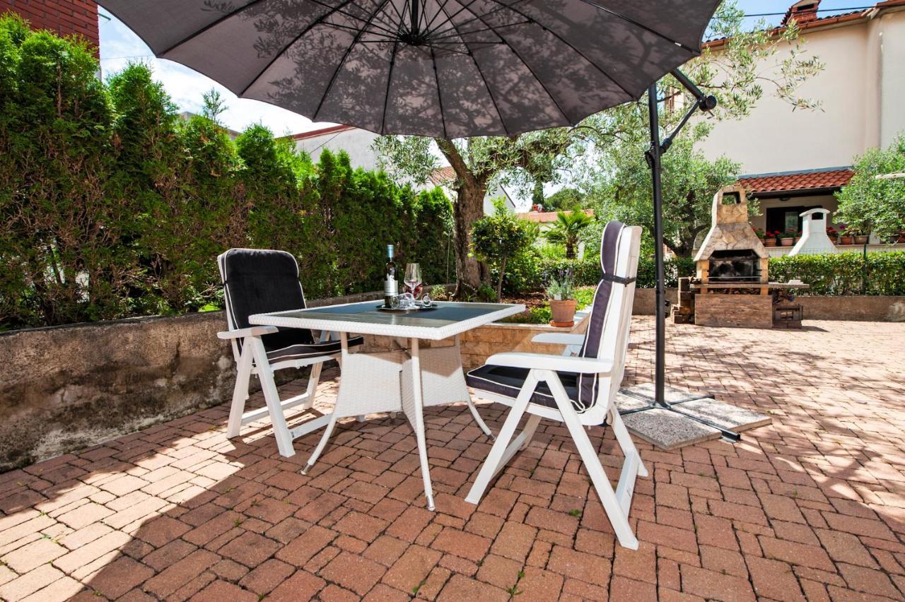 רוביני Apartments Carmelo מראה חיצוני תמונה